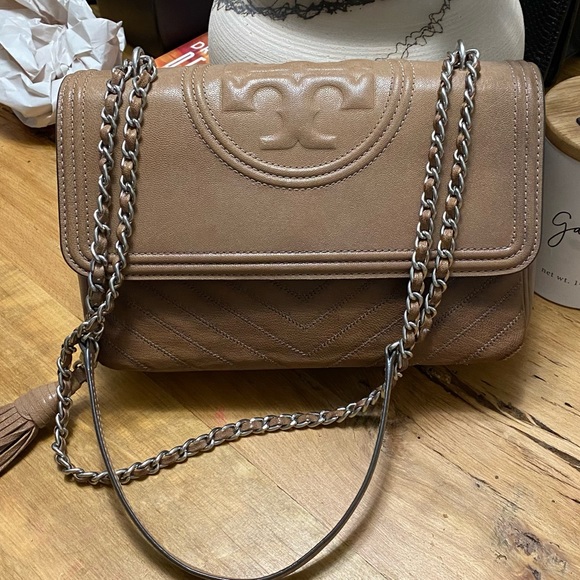 Tory Burch distressed Fleming - Picture 1 of 4